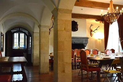 Wunderschönes Schloss in Freux mit Sauna