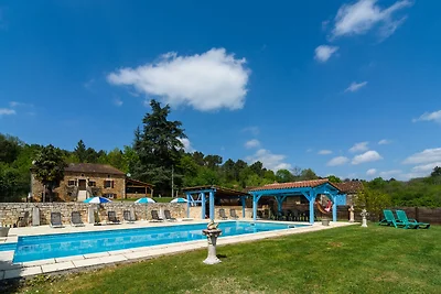 Bella casa vacanze con piscina privata