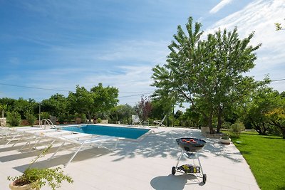 Exklusive Villa in Stanišovi mit Swimmingpool