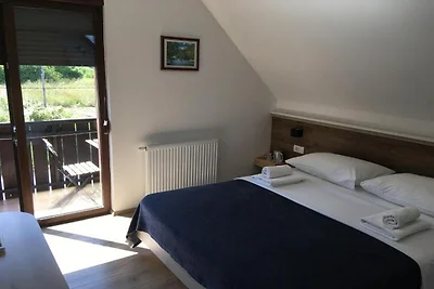 Guesthouse Family Bosnic - Duplex Family Room...