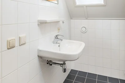 Freist. Ferienhaus mit Geschirrspüler, im...