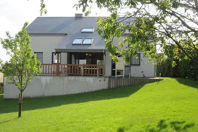 Zäitgenëssesch Vakanzenhaus zu Houffalize