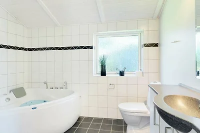 Modernes Refugium mit Sauna -- By Traum...