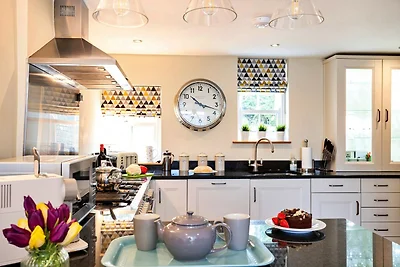 Ferienhaus mit 4 Schlafzimmern in Kirkby Lons...