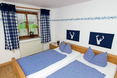 Accogliente appartamento a Feldwies con sauna