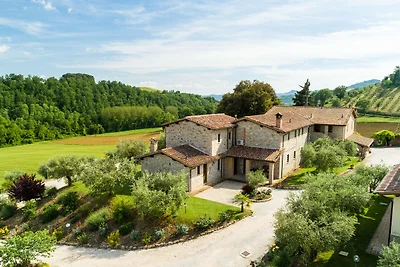 Agriturismo a Perugia con vasca idromassaggio