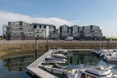 Luxusapartment mit Blick auf das Wasser