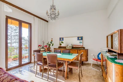 Caratteristica casa vacanze a Erli con...