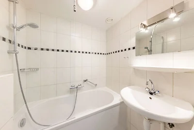 Gemütlicher Bungalow mit schöner Sauna, 3 km ...