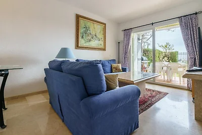 Appartement met tuin en gemeenschappelijk...
