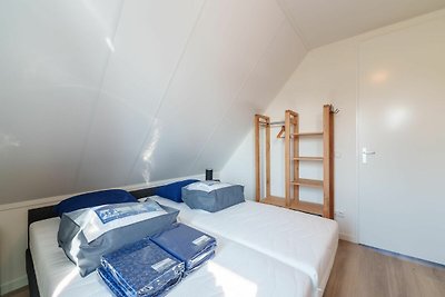 Nieuw vakantiehuis met sauna aan het water