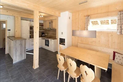 Ansprechendes Chalet mit Sauna und Whirlpool
