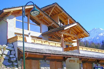 Modernes Chalet in Peisey-Nancroix mit Balkon