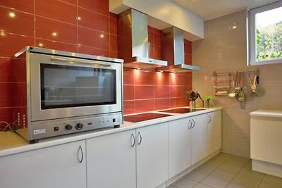 Luxurious Mansion in Stoumont with Indoor...