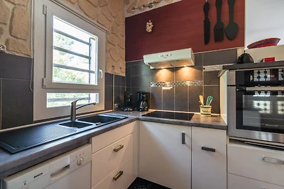 Moderne Villa mit privatem Pool