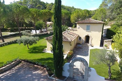 Schönes Ferienhaus mit privatem Pool