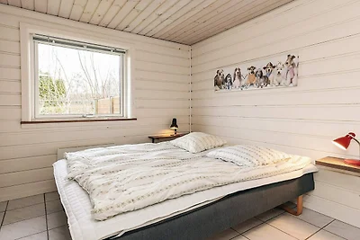6 Personen Ferienhaus in Asnæs-By Traum