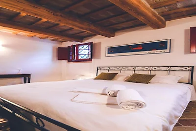 Alloggio in una bella villa con piscina