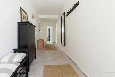 Geräumige Ferienwohnung mit Garten in Zadar