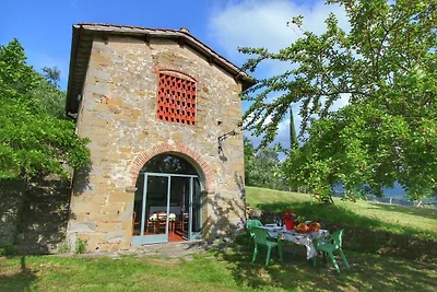 Gemütliches Ferienhaus in Rufina mit...