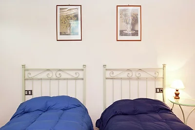 Spaziosa casa vacanze con piscina privata