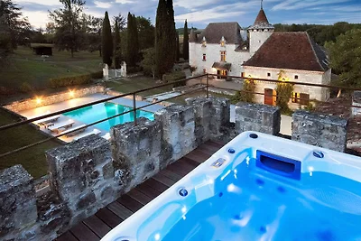 Autentico castello vicino ad Agen con sauna