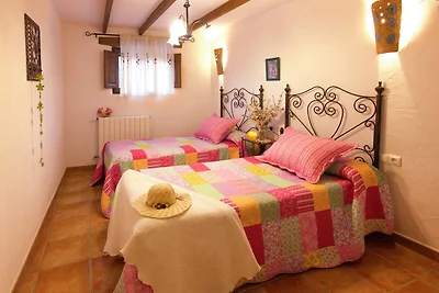 Charmant landhuis in Laroya