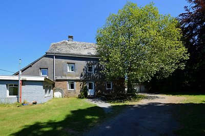 Modernes Ferienhaus in Seenähe in Robertville