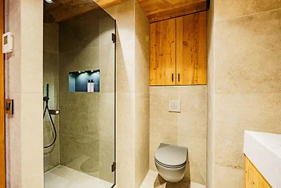 Modernes Alpenchalet mit Klimaanlage, 4 Schla...