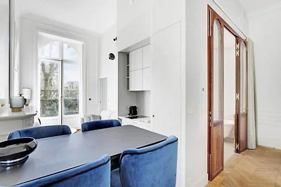 Maison Labruyère – Royal Garden Suite