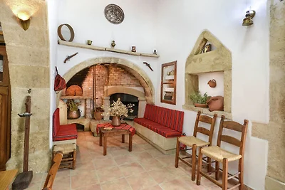 Schönes Ferienhaus in Kalamitsi Alexandrou