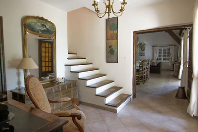 Villa in Campagnan mit Schwimmbad