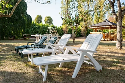 Herrliche Villa mit privatem Garten in...