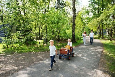 Freistehende Waldvilla mit Spülmaschine in de...