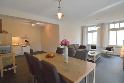 Luxuswohnung in Posterholt mit Terrasse