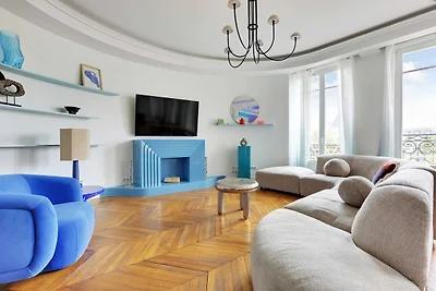 Ruime woning in Parijs-Republique