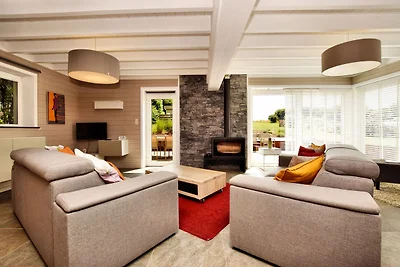 Modernes Ferienhaus für Familien in Houffaliz...