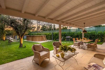 Villa bei Lucca mit Pool und Sauna