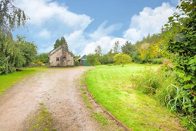 Fijn vakantiehuis in Welshpool met een tuin