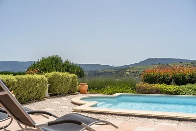 Geräumige Villa mit Privatpool