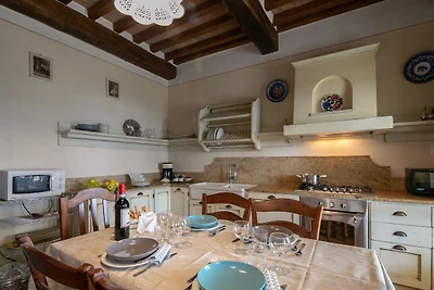 Ferienhaus in Cortona mit Pool und Aussicht