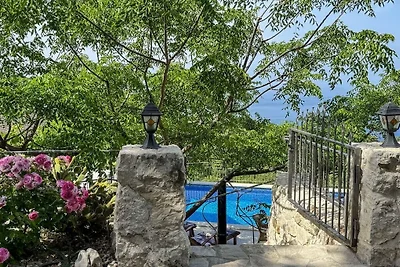 Charmantes Steinhaus Kleme mit Pool