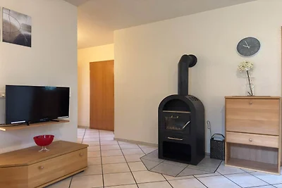 Gemütliches Ferienhaus mit Terrasse im Teutob...