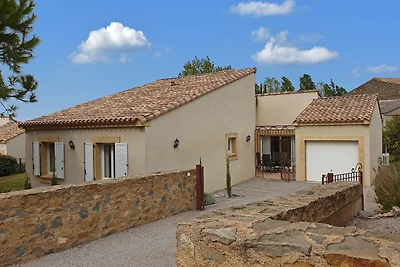 Piacevole appartamento con piscina