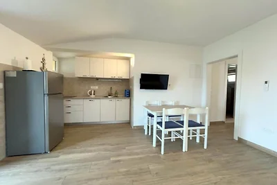 One bedroom apartment with sea view (3)
