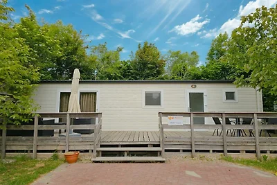 Cottage in Oostkapelle met zwembad