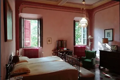 Wohnung im Schloss, mit privatem Garten