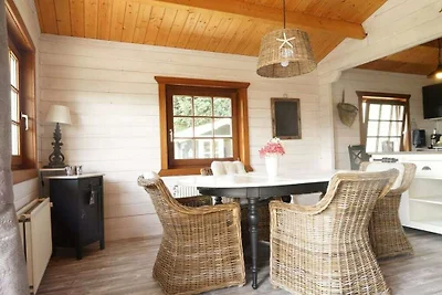Holiday house in Ouddorp with 3 bedrooms