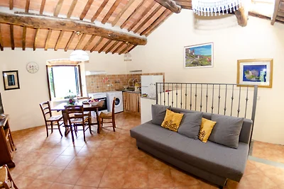 Prächtiges Cottage mit Pool in San Marcello...