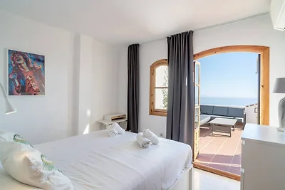 Wohnung in Nerja mit Meerblick & Pool
